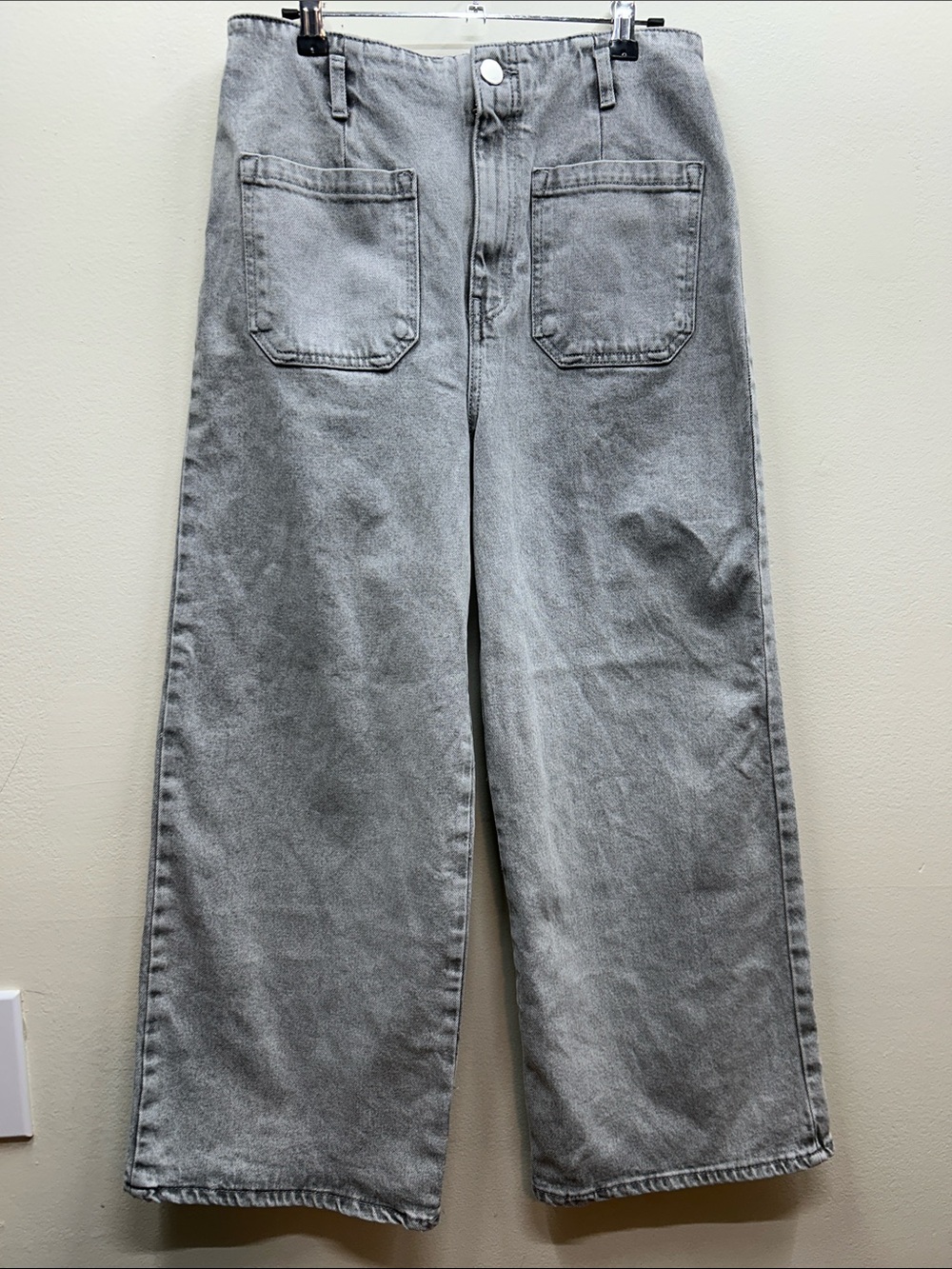 Zara Gray Wide-Leg Jeans with Front Patch Pockets